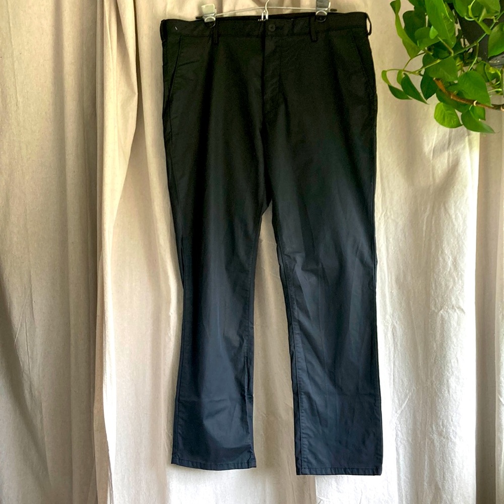 IZOD Advantage Performance 36x32 Straight Fit Slacks
